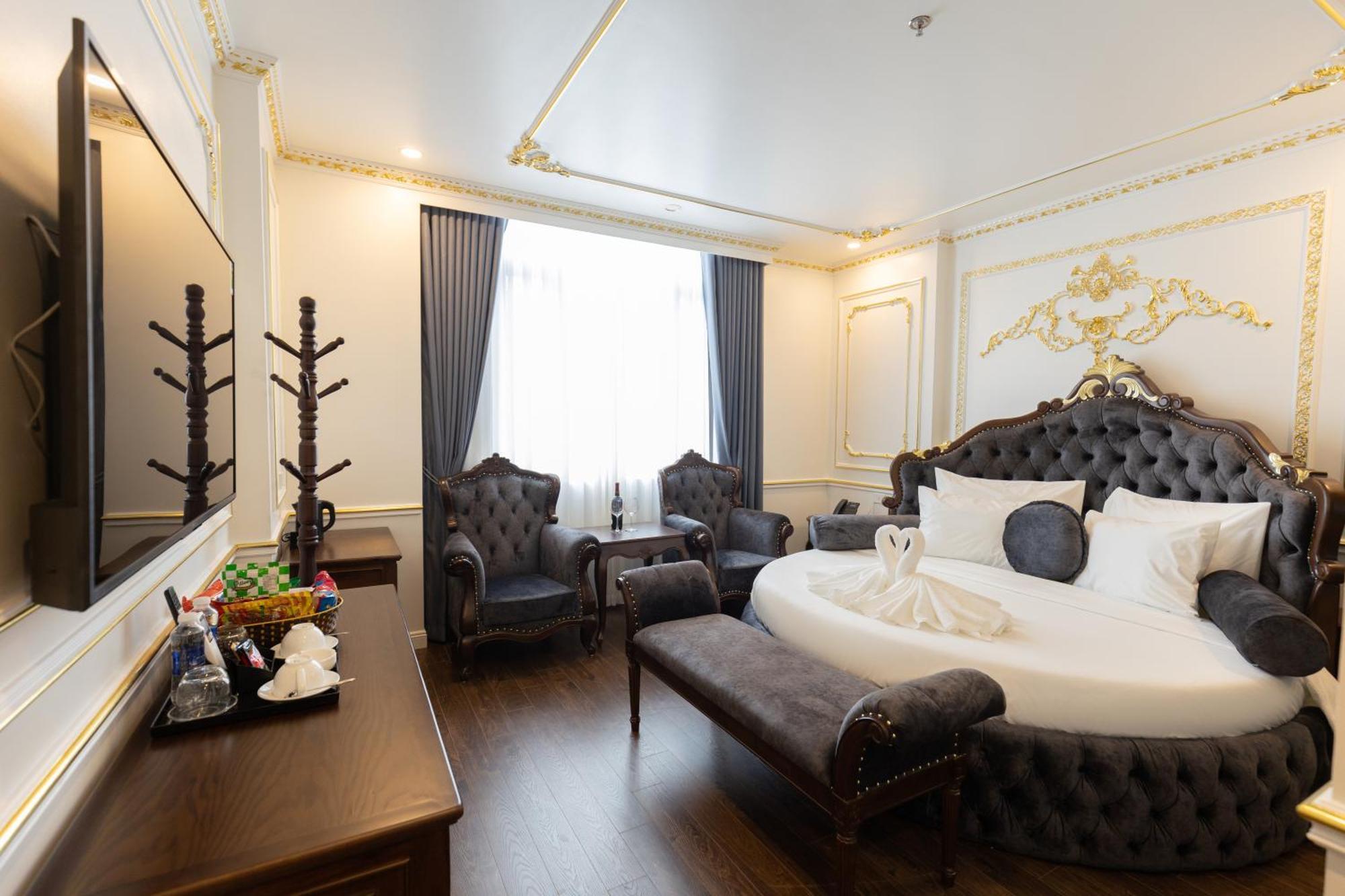 Hotel Royal Duong Noi Hanoi